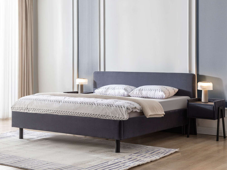 Bed Antwerpen Bed Antwerpen