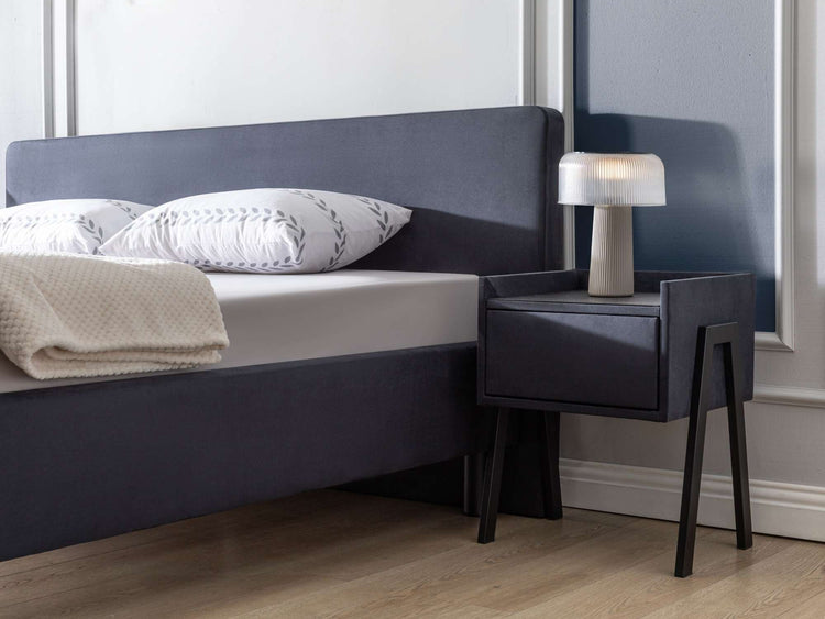 Bed Antwerpen Bed Antwerpen