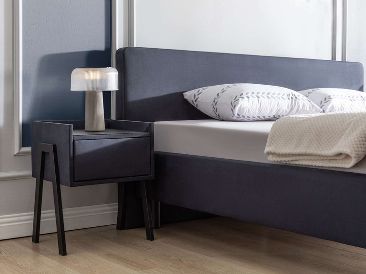Bed Antwerpen Bed Antwerpen