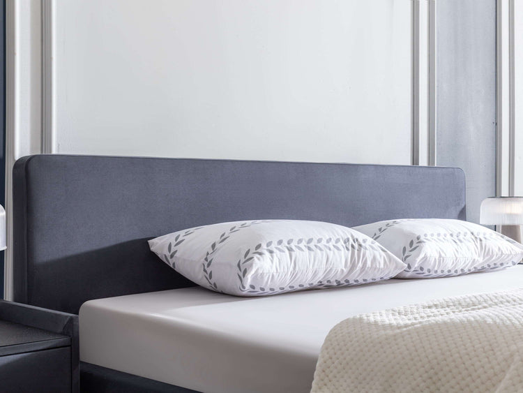 Bed Antwerpen Bed Antwerpen
