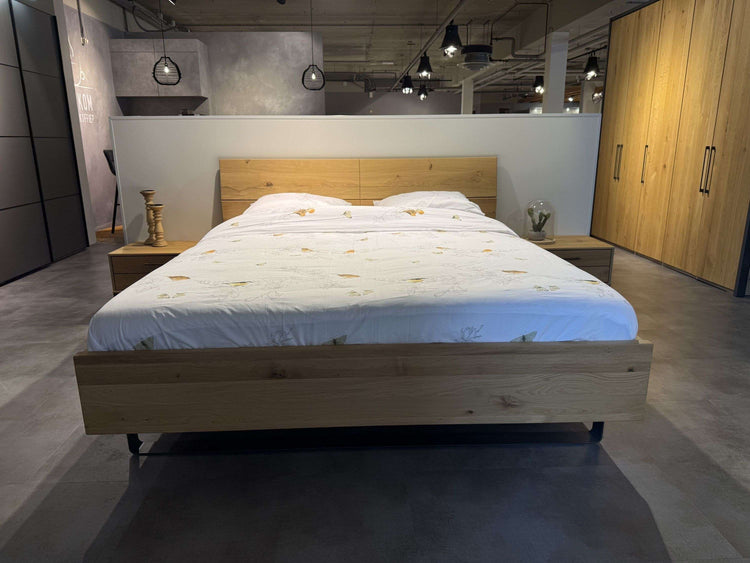 Bed Real - Showroomset Bed Real - Showroomset