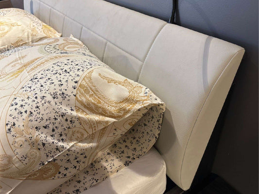 Bed Vilar - Showroomset Bed Vilar - Showroomset