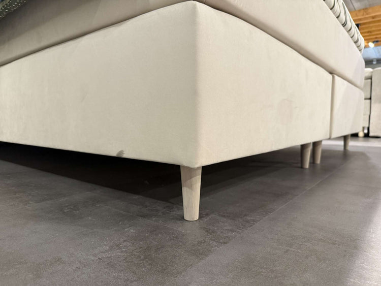 Boxspring Ostersund - Showroomset Boxspring Ostersund - Showroomset