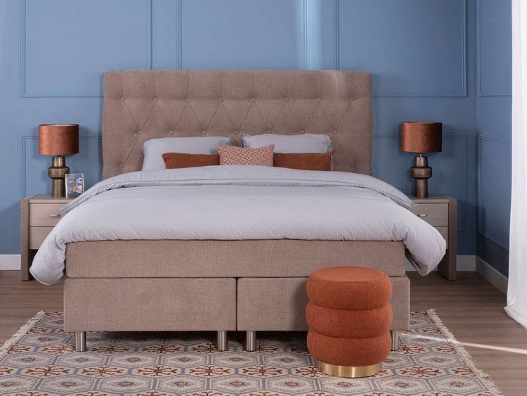 Boxspring Upsalla 153cm hoog Boxspring Upsalla 153cm hoog