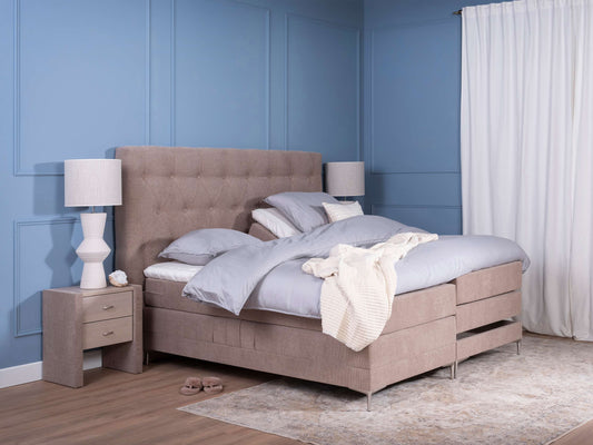 Boxspring Upsalla elektrisch 153cm hoog hoofdbord Boxspring Upsalla elektrisch 153cm hoog hoofdbord
