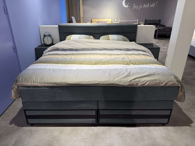 Opbergboxspring Berlijn met lade - Showroomset Opbergboxspring Berlijn met lade - Showroomset