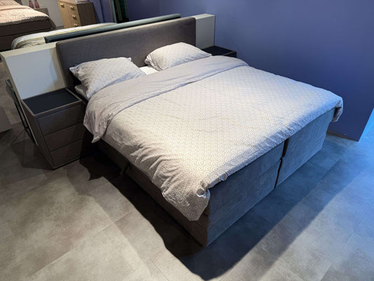 Opbergboxspring Bremen met klep - Showroomset Opbergboxspring Bremen met klep - Showroomset