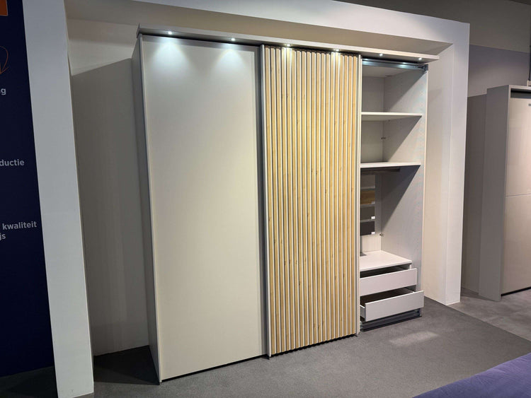 Schuifdeurkast Leon - Showroomset Schuifdeurkast Leon - Showroomset