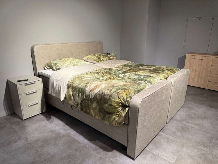 Boxspring Ulsberg elektrisch deelbaar - Showroomset Boxspring Ulsberg elektrisch deelbaar - Showroomset