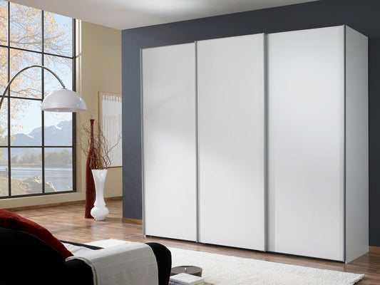 Alvaro met houten deuren Alvaro met houten deuren