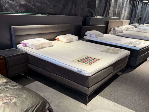 Boxspring Bordeaux elektrisch - Showroomset