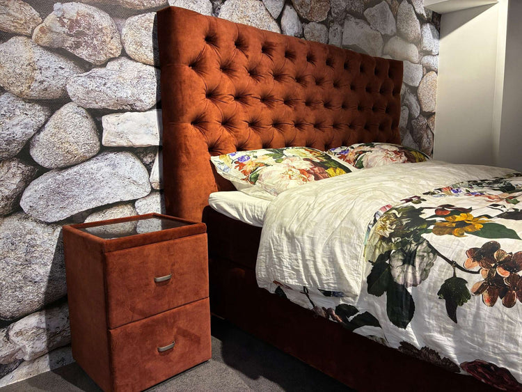 Boxspring Lulea 150cm hoog - Showroomset