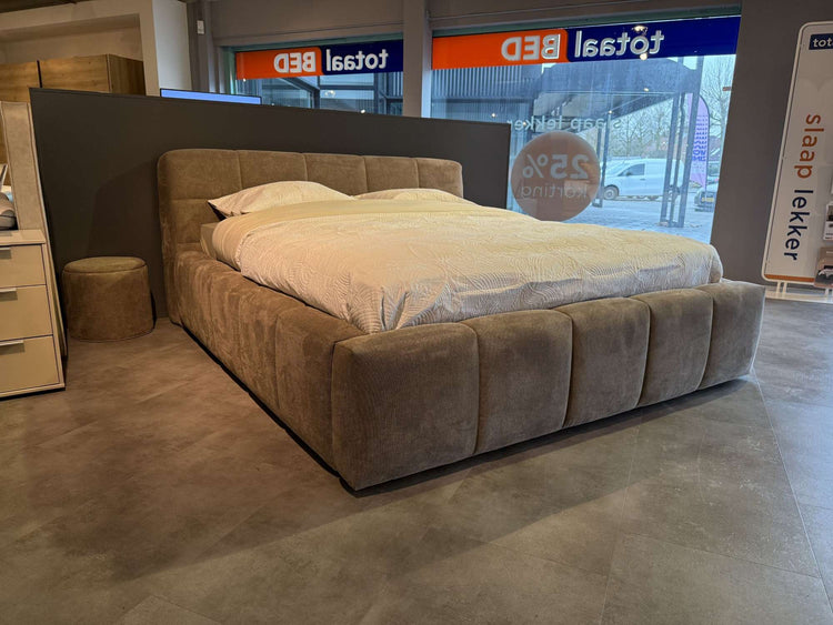 Bed Brugge - Showroomset