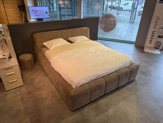 Bed Brugge - Showroomset