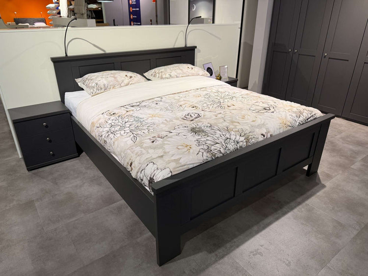Bed Celta - Showroomset