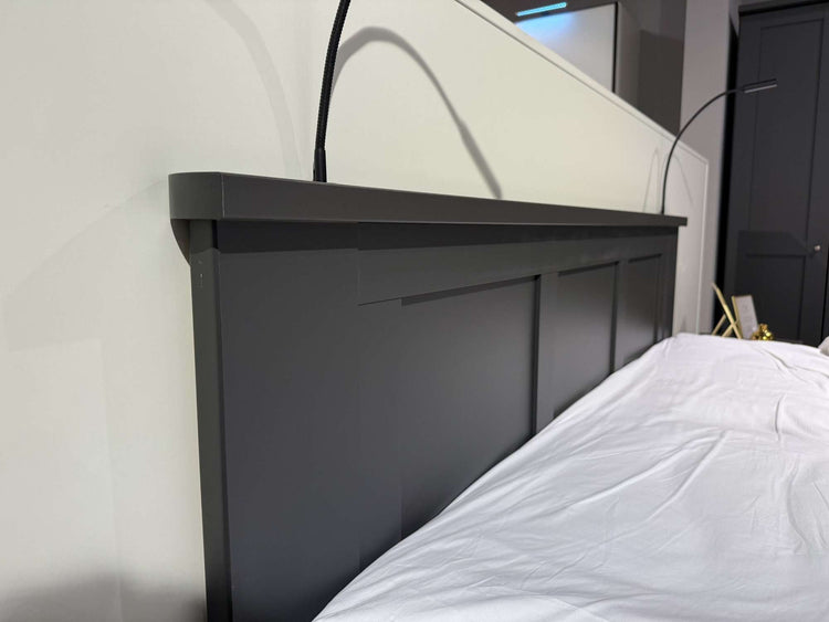 Bed Celta - Showroomset