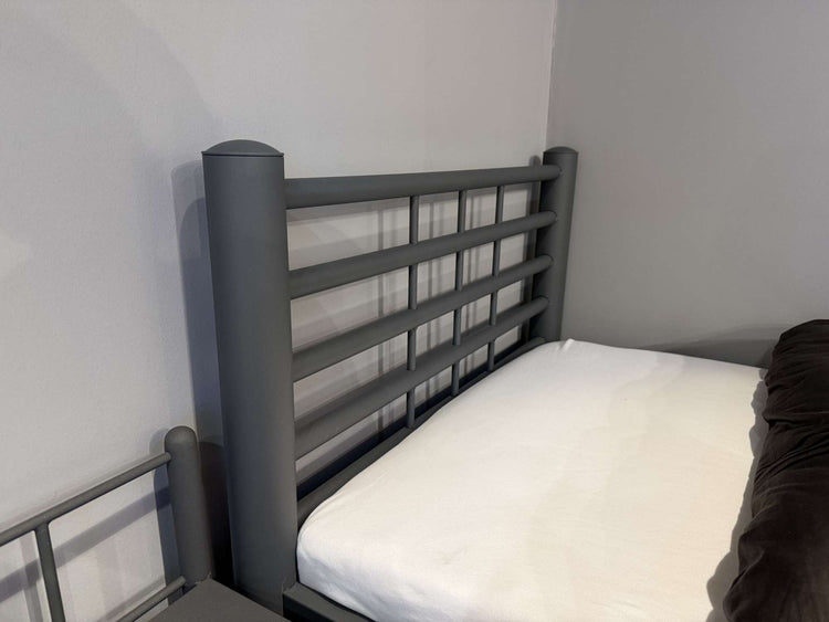 Bed Davos - Showroomset