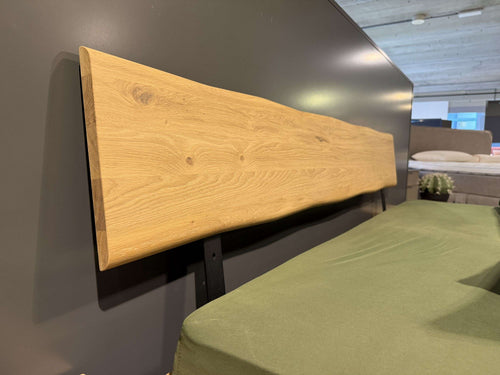 Bed Hull | houten hoofdbord - Showroomset