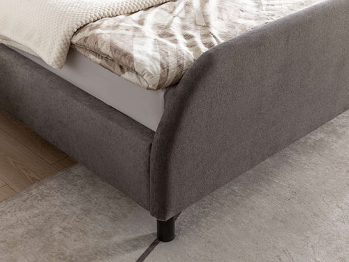 Bed Munno