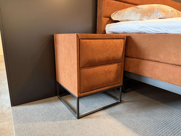 Boxspring Bordeaux - Showroomset