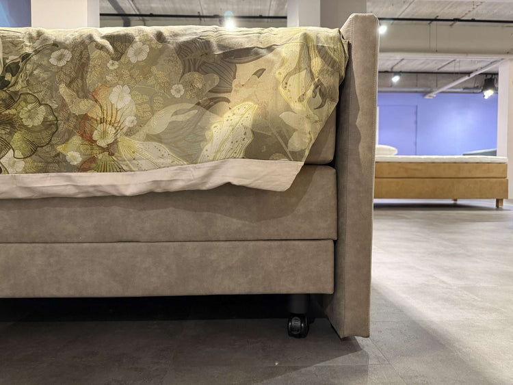 Boxspring Halland deelbaar elektrisch - Showroomset