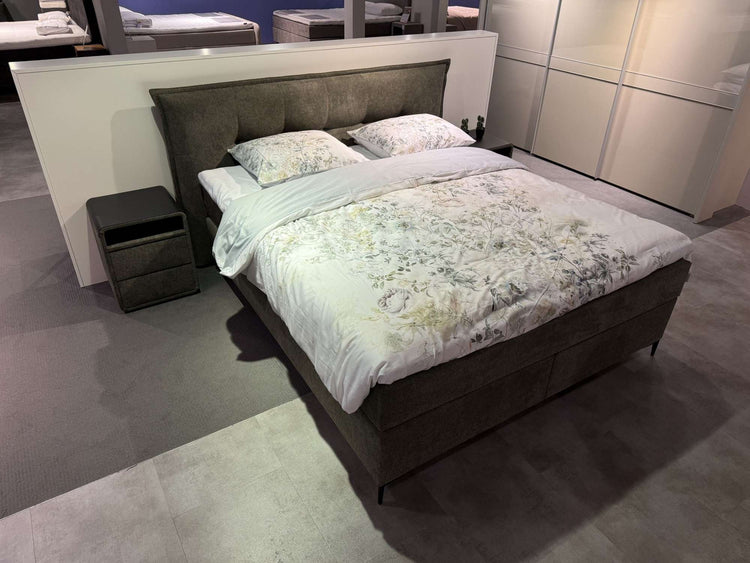 Boxspring Halmstad - Showroomset