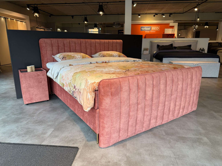 Boxspring Kalix - Showroomset