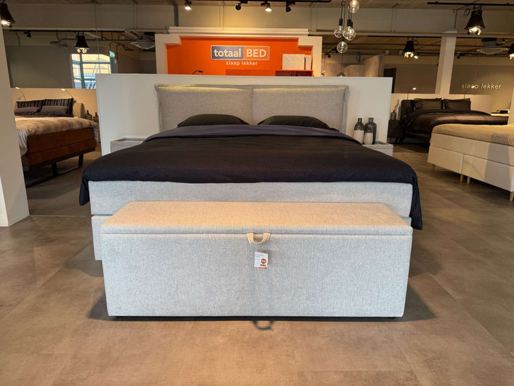 Boxspring Rana - Showroomset