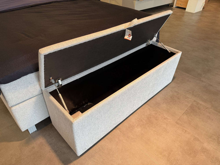 Boxspring Rana - Showroomset