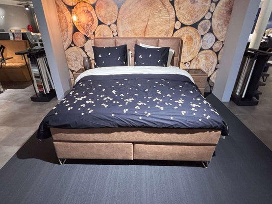 Boxspring Sundfall - Showroomset