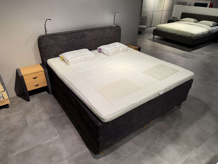 Boxspring Ulsberg - Showroomset