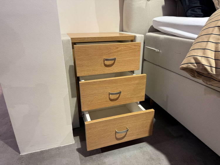 Boxspring Upsalla 153cm hoog - Showroomset