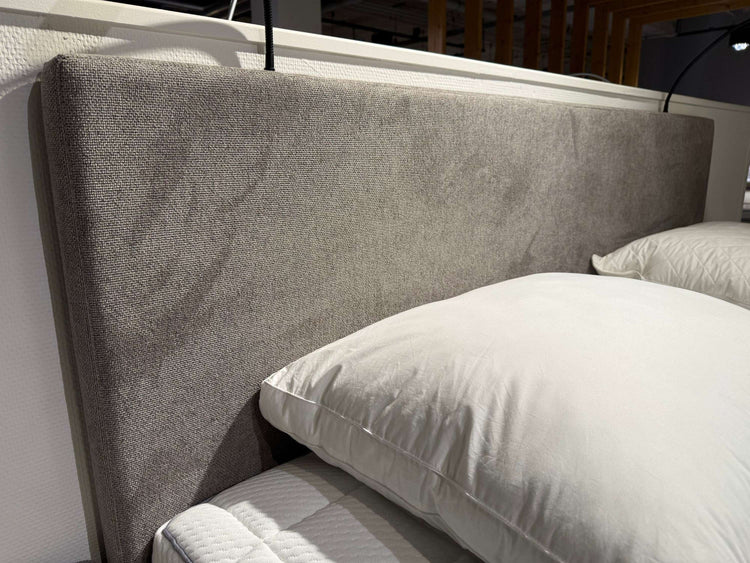 Boxspring Halland - Showroomset