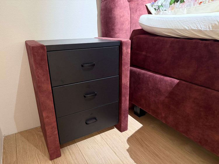 Boxspring Upsalla 150cm hoog - Showroomset